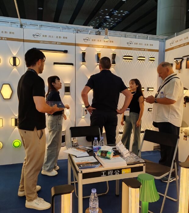 outdoor lighting supplier