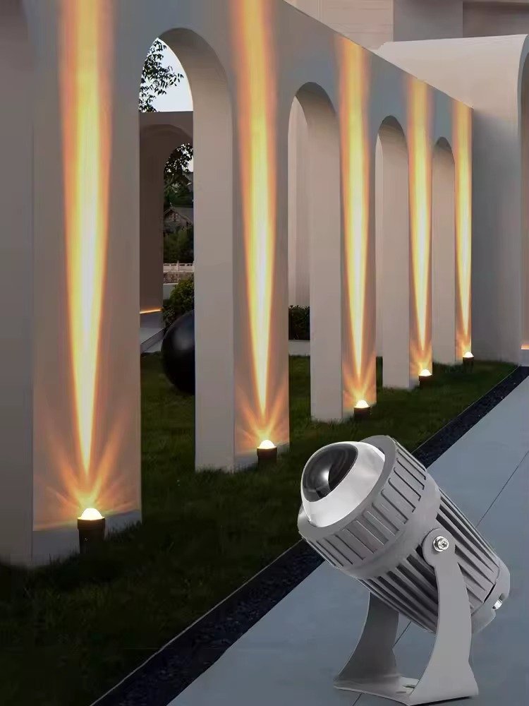 DF1517/S Adjustable Outdoor Spotlight