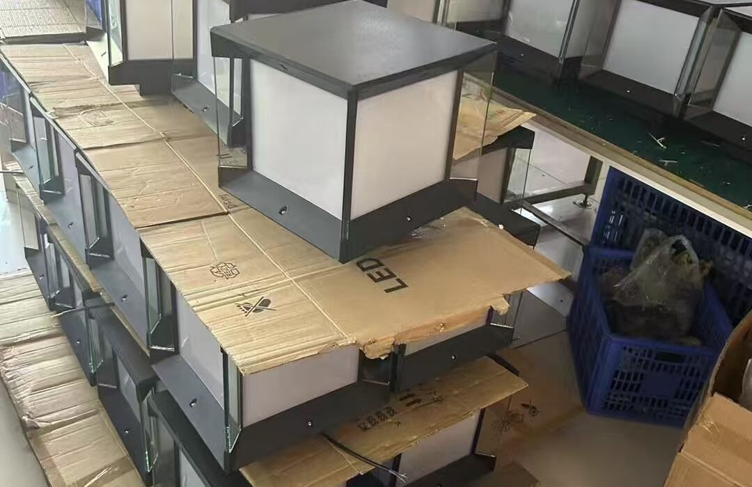 DFMJ Lighting outdoor fixture tested at night for brightness and glare